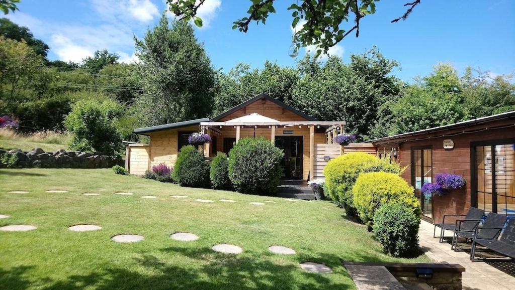 'Monktonmead Lodge' In Secluded Setting, With Private Indoor Pool. Ryde  Extérieur photo
